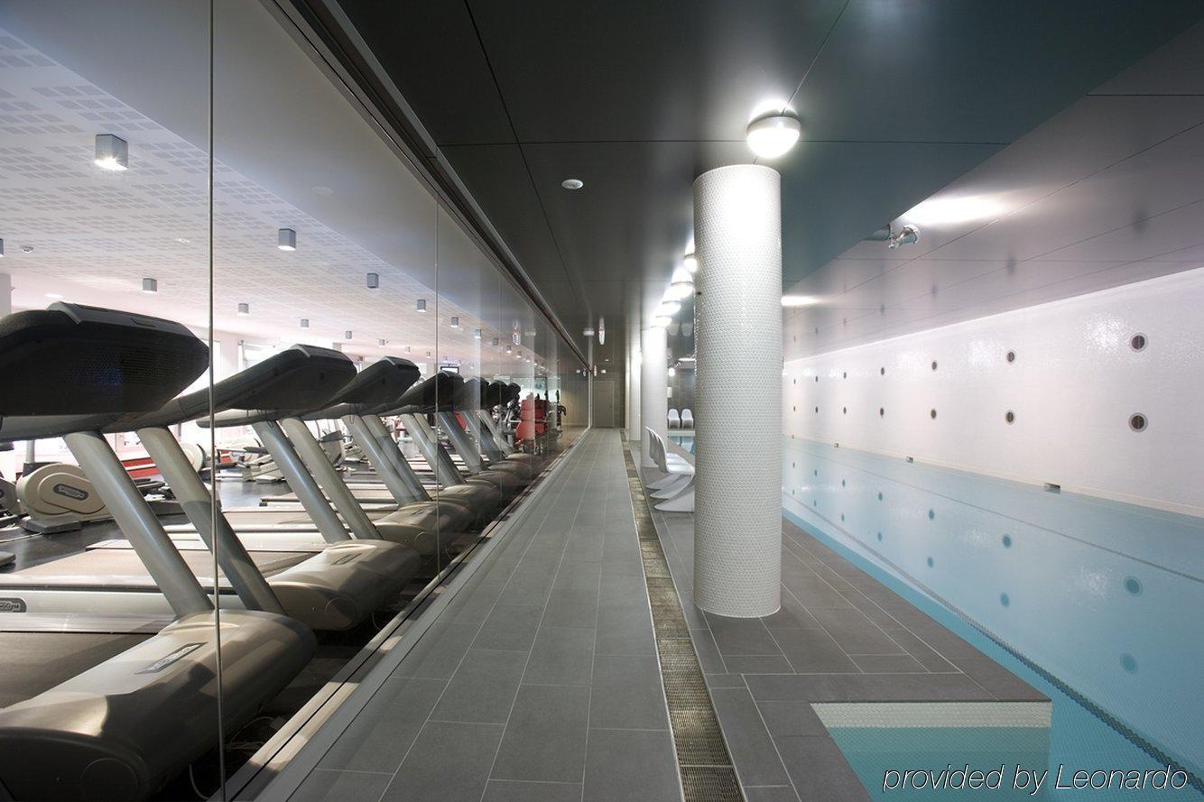 Hotel Realm Канберра Удобства фото The gym at the London Aquatics Centre