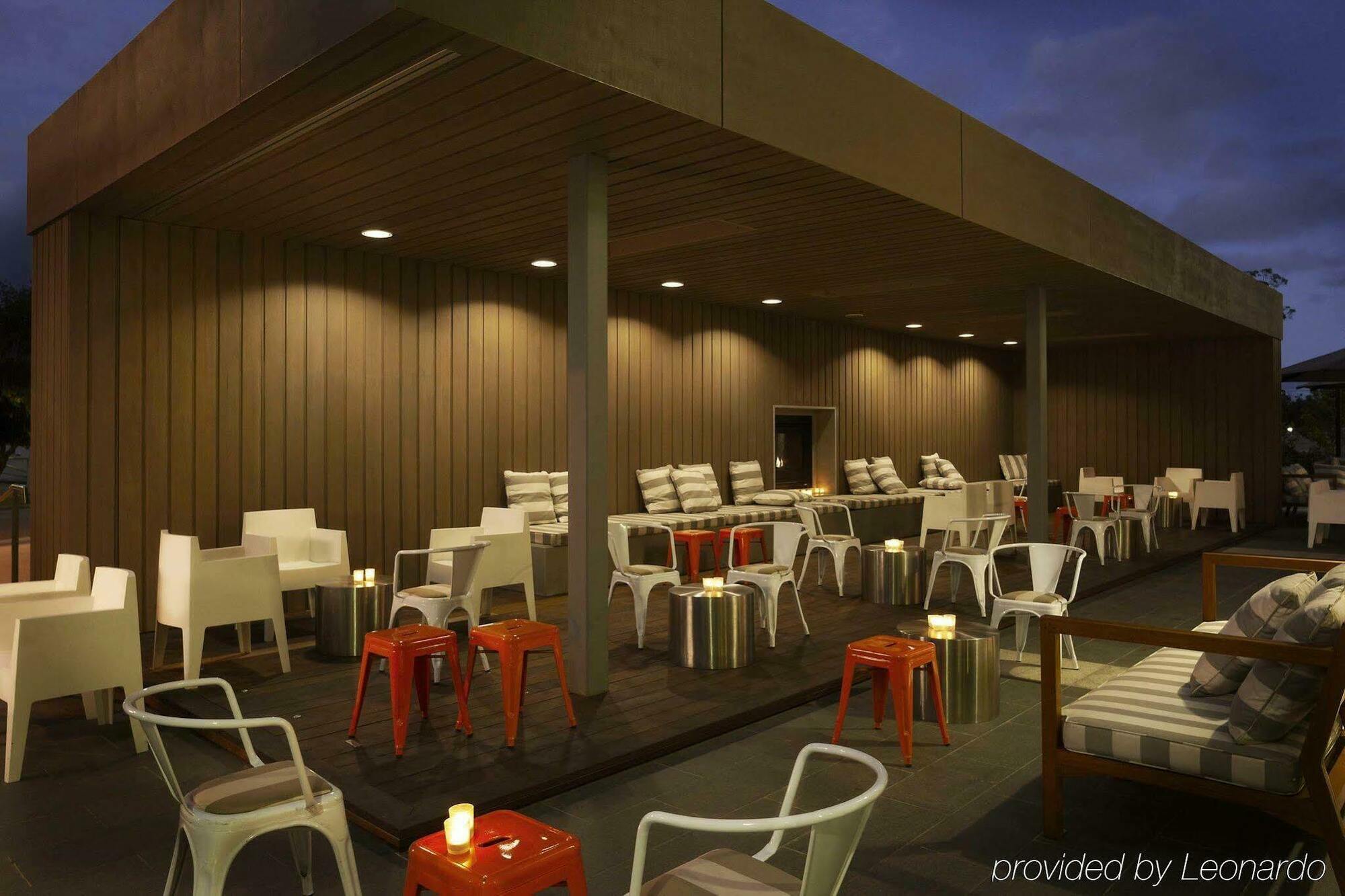 Hotel Realm Канберра Экстерьер фото The rooftop bar at the Standard East Village